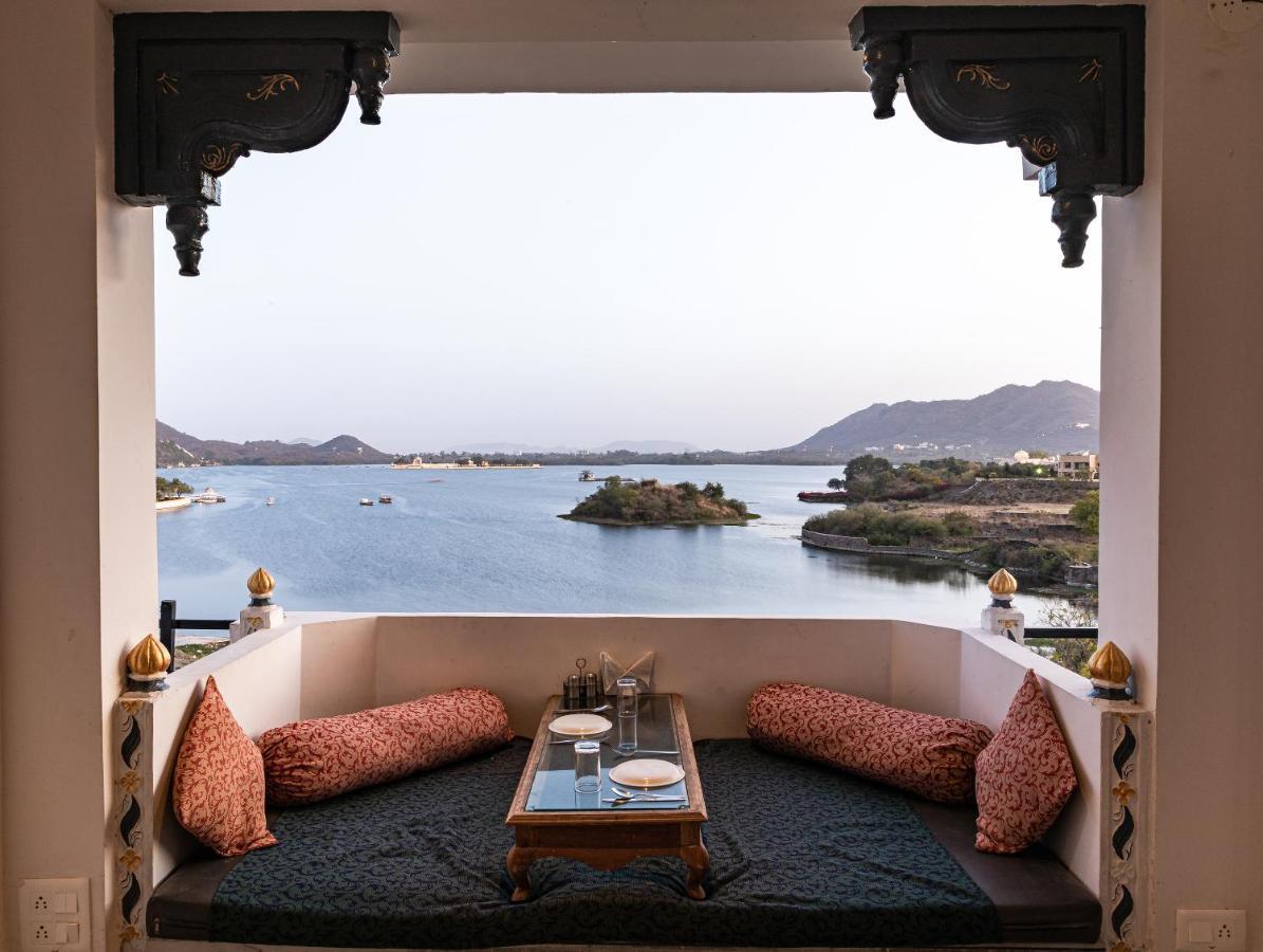 Hotel Sargam Sadan ウダイプル エクステリア 写真