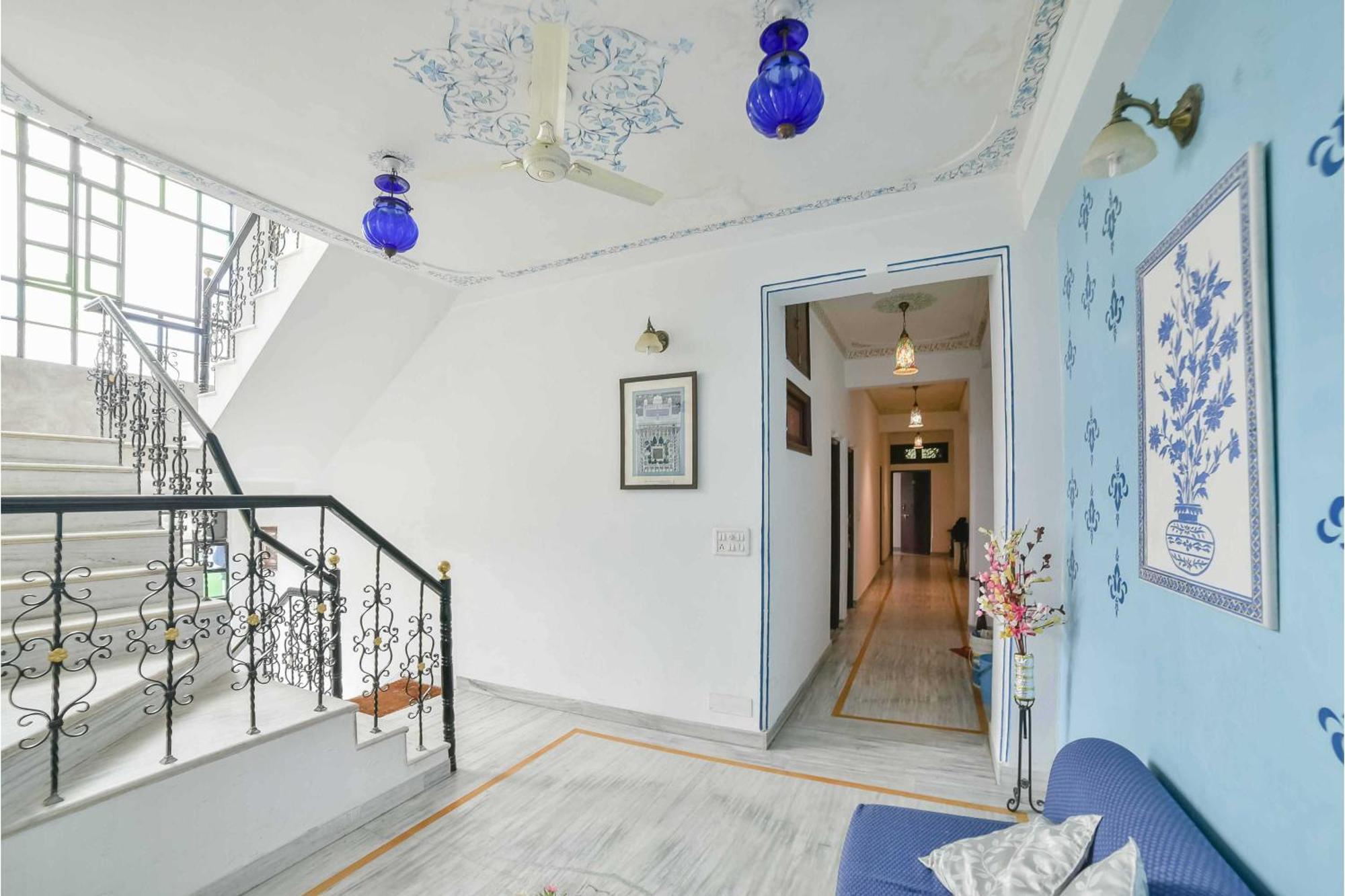 Hotel Sargam Sadan ウダイプル エクステリア 写真