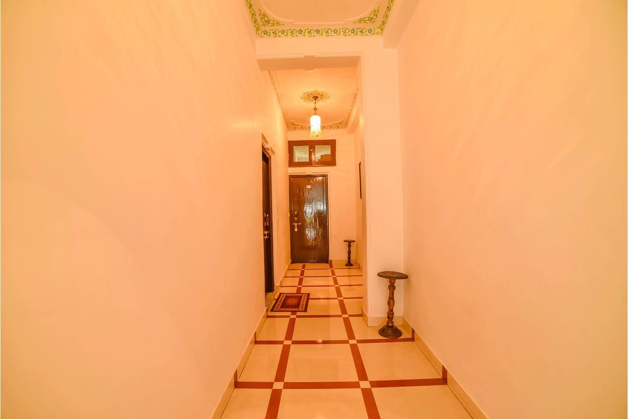 Hotel Sargam Sadan ウダイプル エクステリア 写真