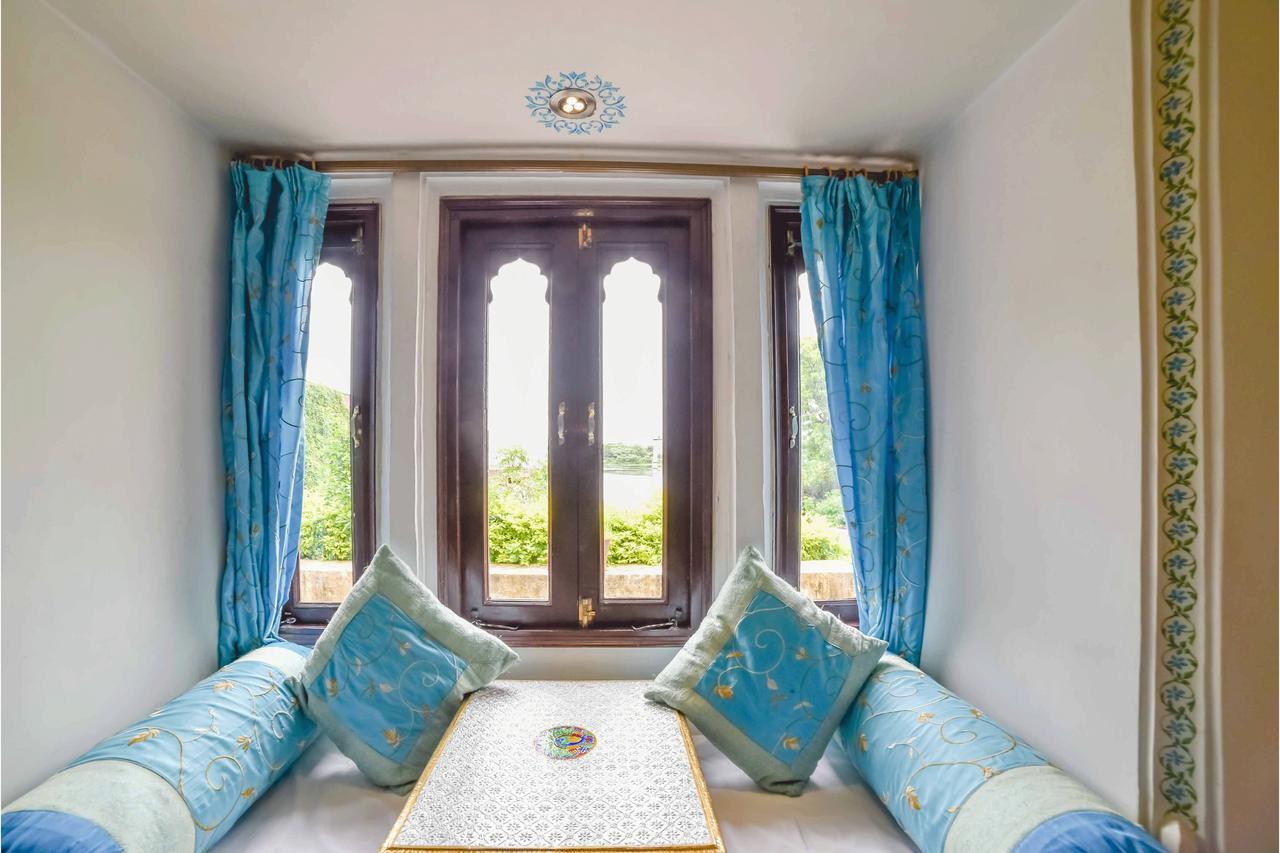 Hotel Sargam Sadan ウダイプル エクステリア 写真