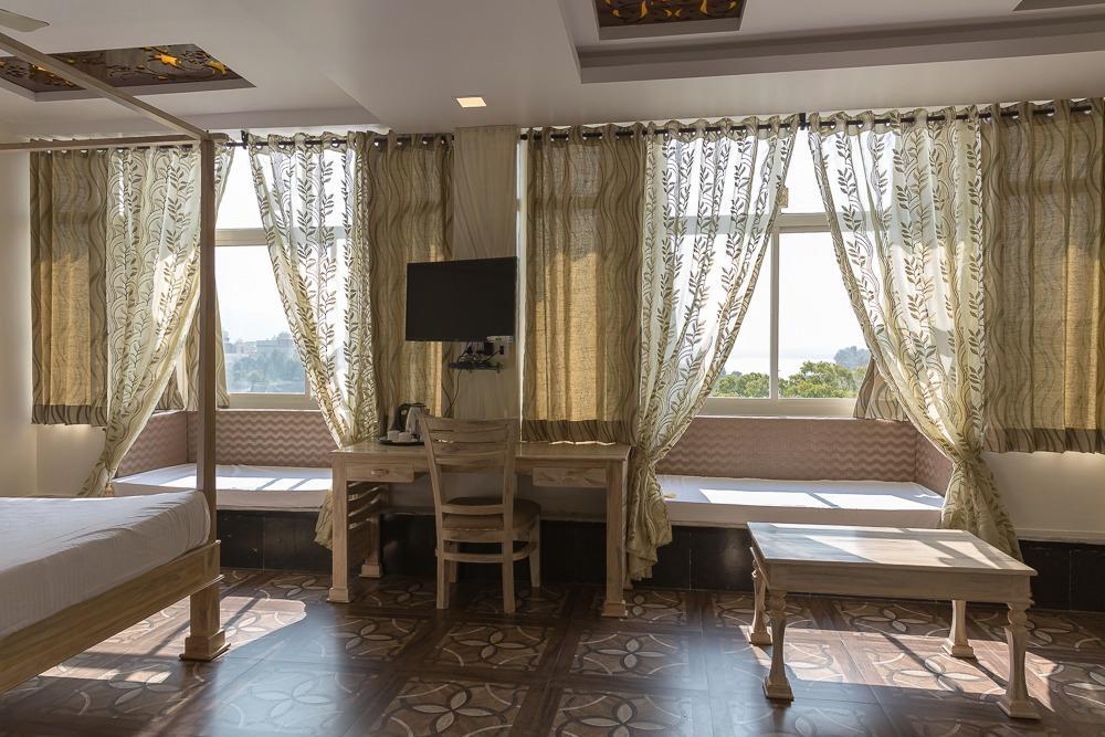 Hotel Sargam Sadan ウダイプル エクステリア 写真
