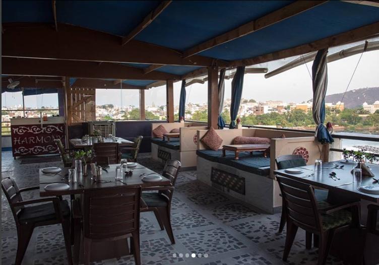 Hotel Sargam Sadan ウダイプル エクステリア 写真
