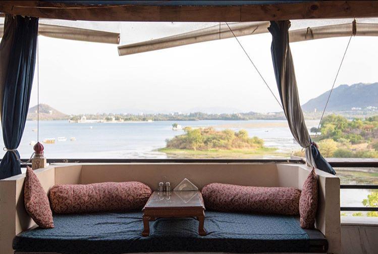 Hotel Sargam Sadan ウダイプル エクステリア 写真